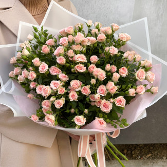 Bouquet of Soft Pink Roses