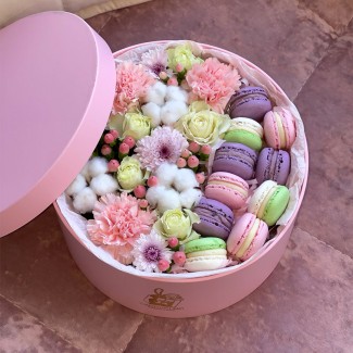 Box with Flowers and Macaroons