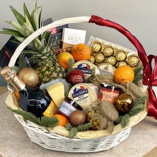 Basket "Gift for Big Boss"