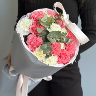 Bouquet "Glass of Carnations"