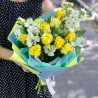 bouquet with yellow roses foto